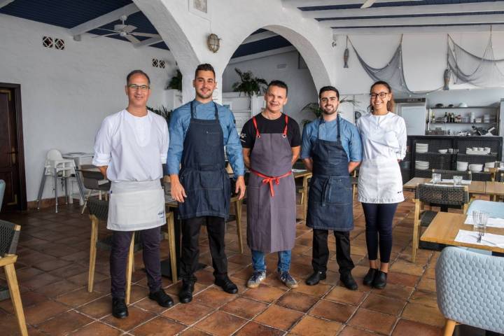 El equipo de 'Muelle Viejo', juventud y buen hacer.