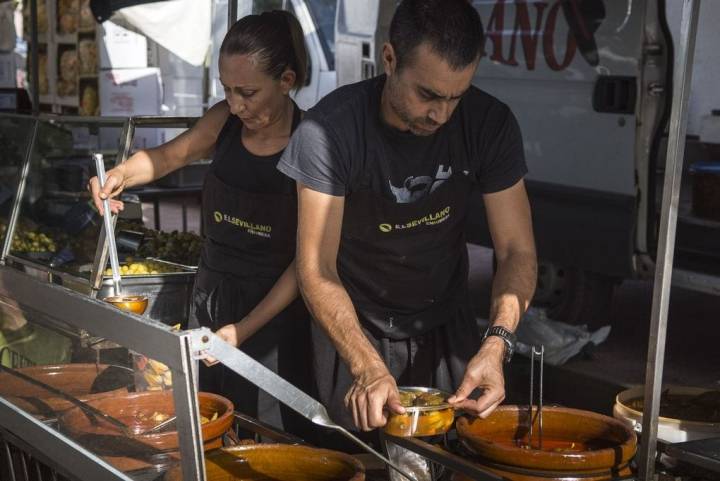 Manuel Antonio Barbero tiene un secreto: la receta de sus deliciosas berenjenas.