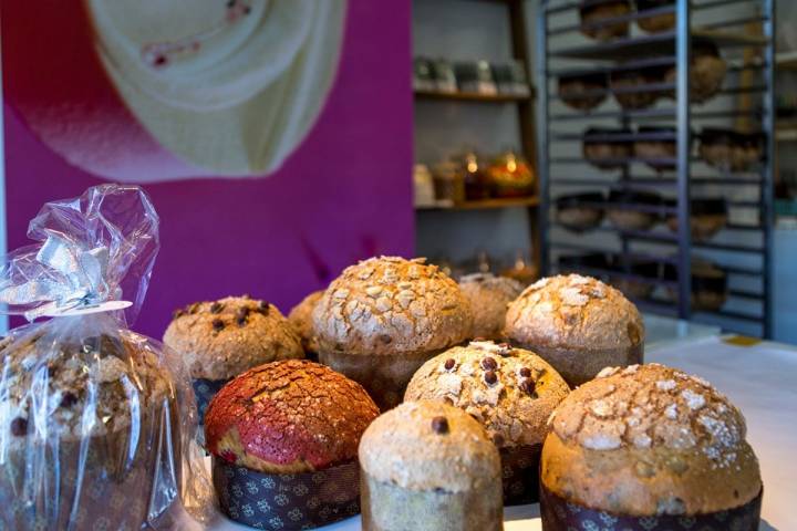 Diferentes tipos de panettones de la pastelería 'Dolç'.