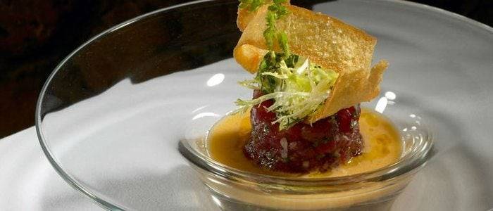 Sopa fría de tomates verdes con tartar de atún rojo, Can Bosch.