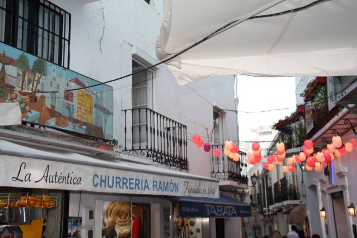 Unos churros con chocolate para merendar. Foto: J.S.