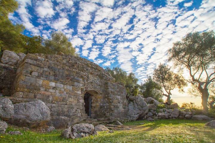 El mausoleo del yacimiento romano de Ocuri.