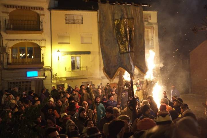 Llegada a la iglesia al final de la procesión.