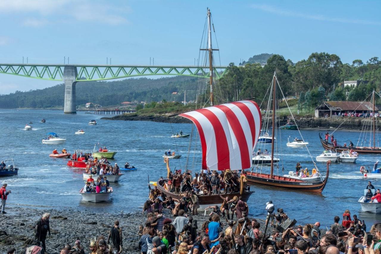 A lomos de un barco vikingo