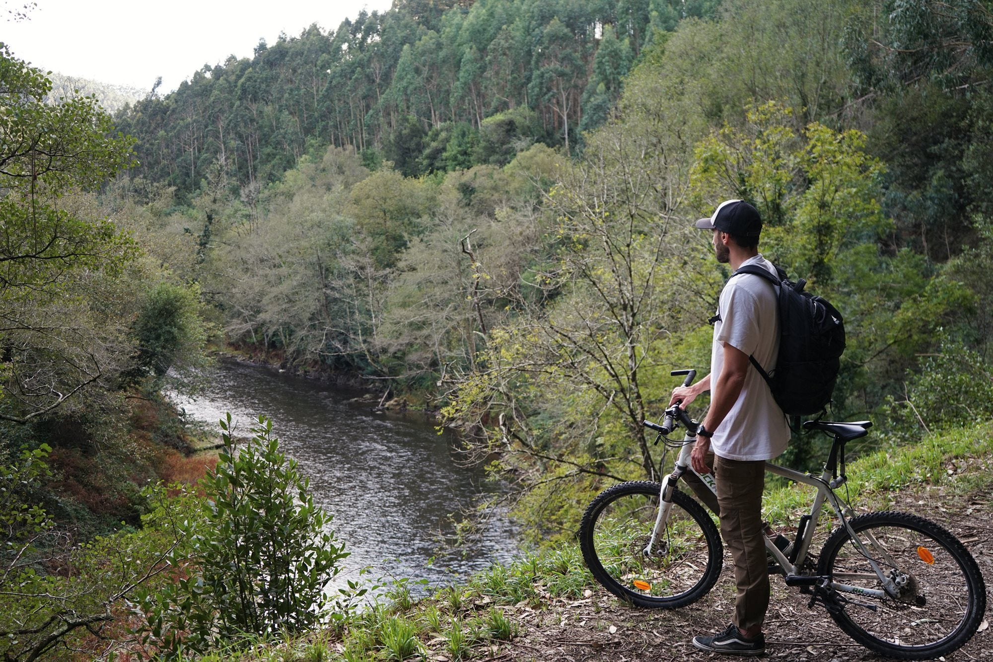 En bici por los pasadizos mineros del río Eo