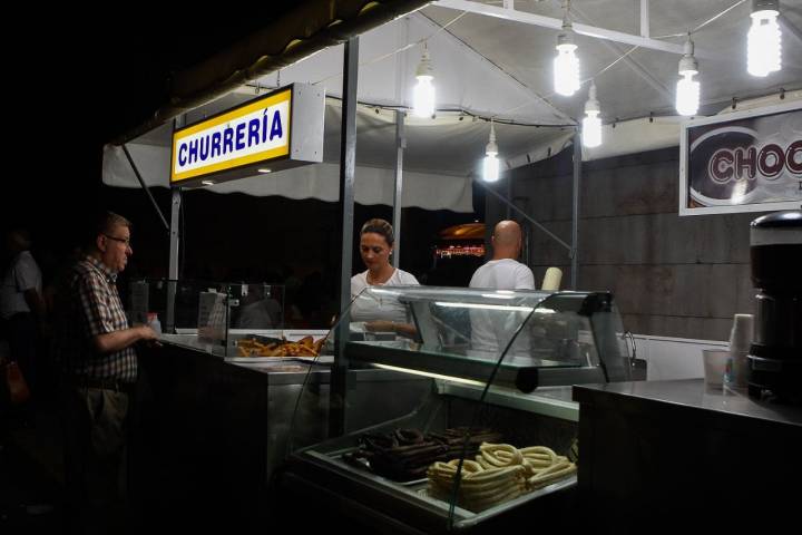 Los churros, toda una tradición. Verbena de la Magdalena. Foto: Manuel Ruiz Toribio.